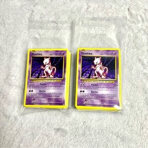 Mewtwo inluded in Pokemon Cards